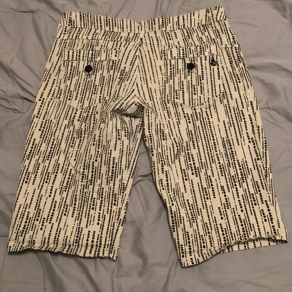 Volcom capris - Picture 4 of 6
